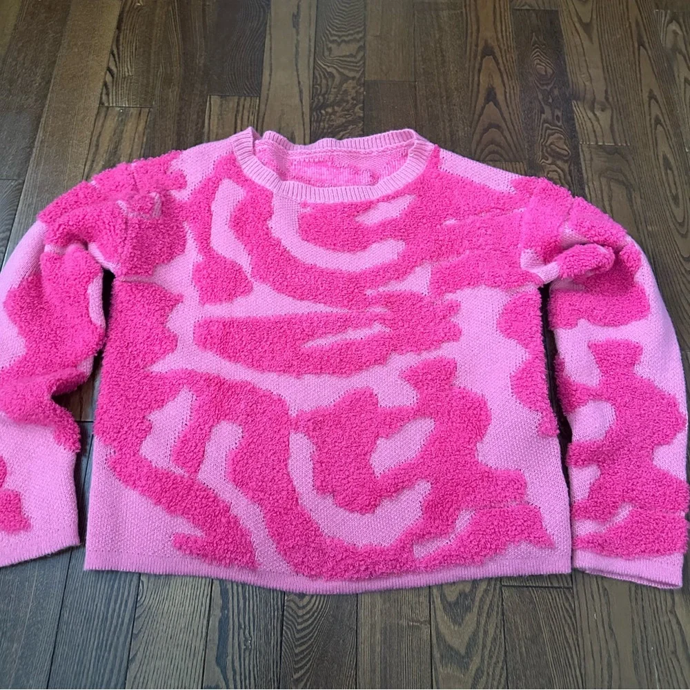 Women's Hot Pink Textured Crewneck Sweater - Picture 3 of 6